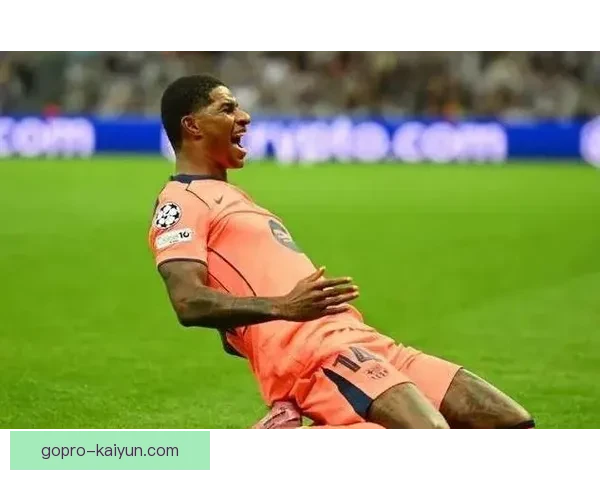 拉什福德闪耀进攻端，助力球队在本轮赛事中迎来大胜表现亮眼