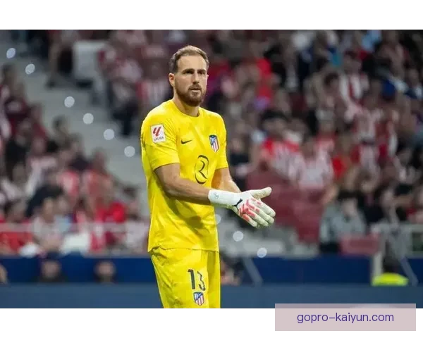 奥布拉克双脚出球表现稳健，备受关注的传球能力提升