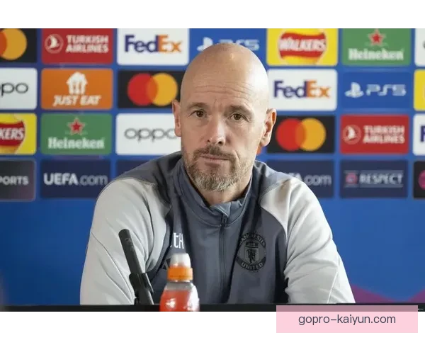 滕哈赫球队重建能力值得关注，逐步展现出竞争力增强的趋势