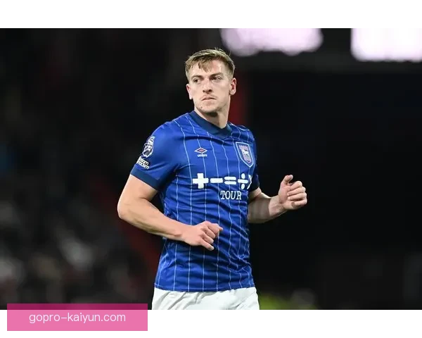 英超青年球员表现稳健，未来发展备受关注